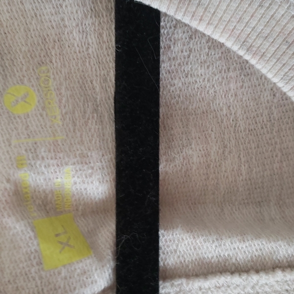 Xersion sweatshirt - Picture 2 of 2